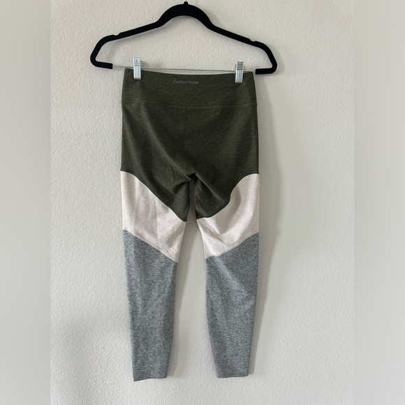 NWOT Outdoor Voices Springs 7/8 Legging in Small - Picture 3 of 4